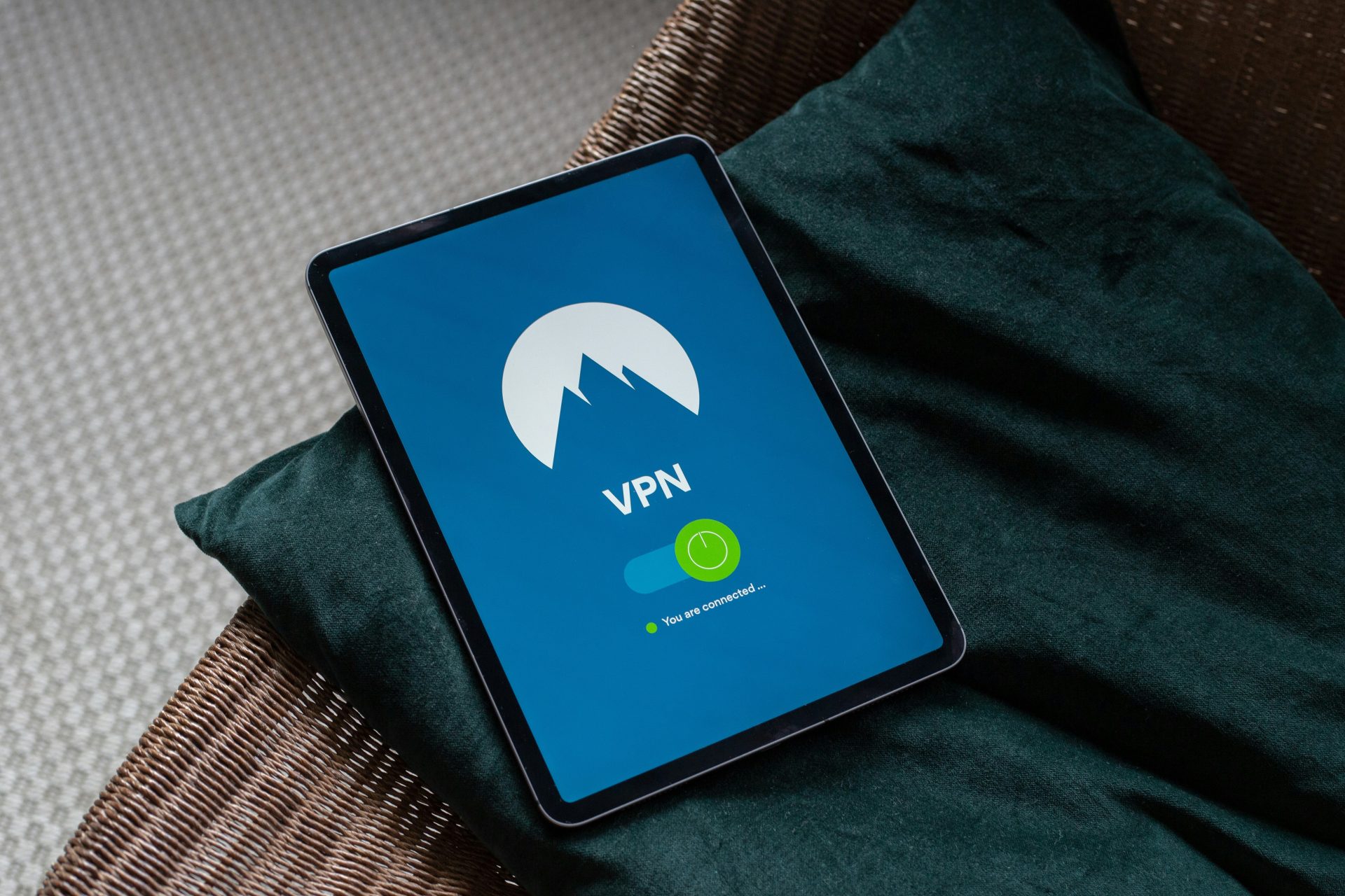 Tablet con icono de una VPN
